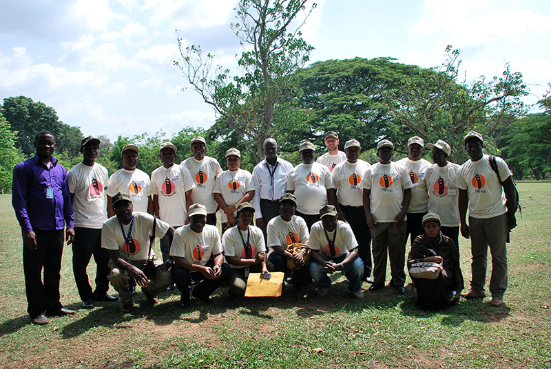 YIIFSWA project workshop participants wearing the ‘yamming’ T-Shirts from IITA