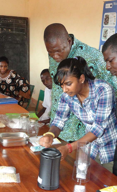 Grain quality analysis training Burkina Faso Photo I Porgo