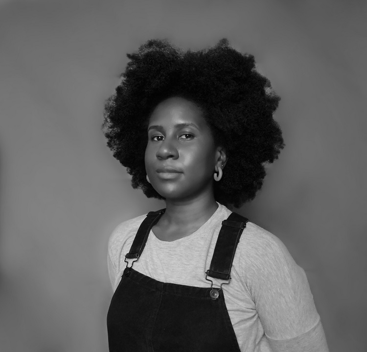Samia Dumbuya headshot 2 750
