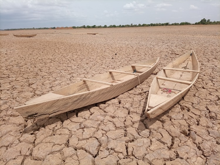climate boats drought 750