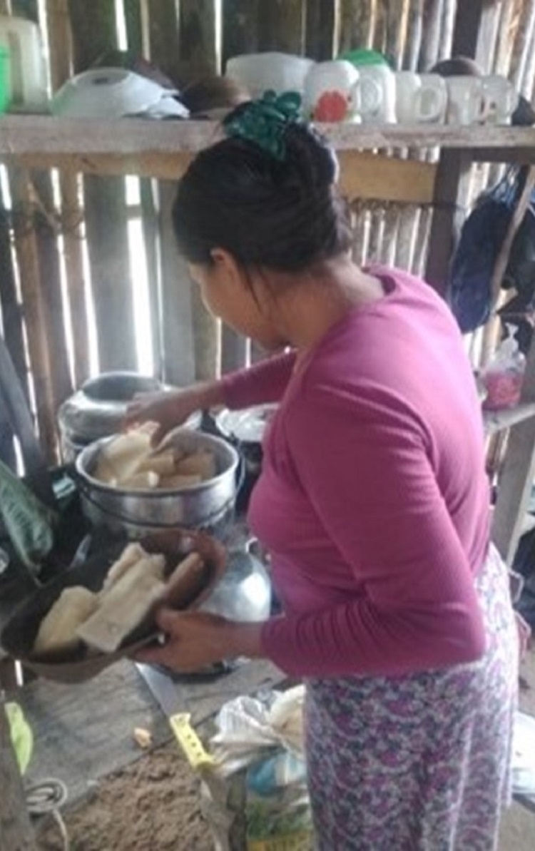 Peru pamela woman food 750
