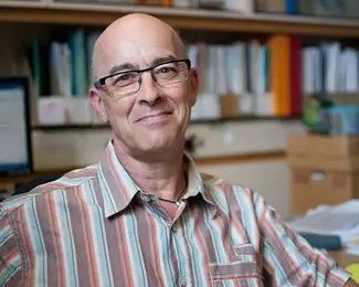 Professor Julian Quan