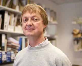 Professor Keith I Tomlins